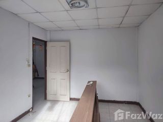 出售 2 卧室 联排别墅 在 Mueang Nakhon Sawan, Nakhon Sawan
