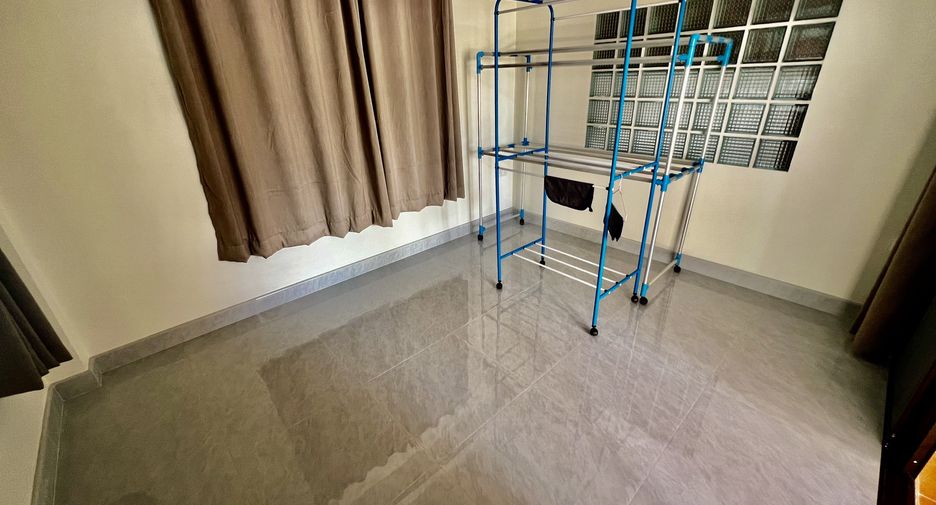 À louer 2 chambres maison à Bang Lamung, Chonburi
