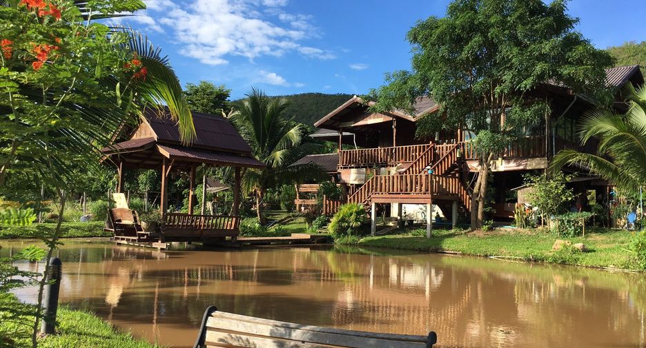For sale 5 bedrooms house in Chiang Dao, Chiang Mai