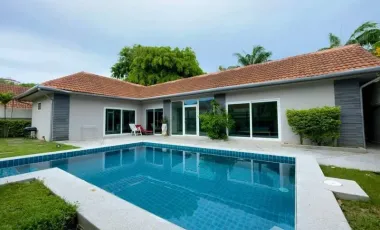 À vendre et à louer 2 chambres villa à Bang Lamung, Chonburi