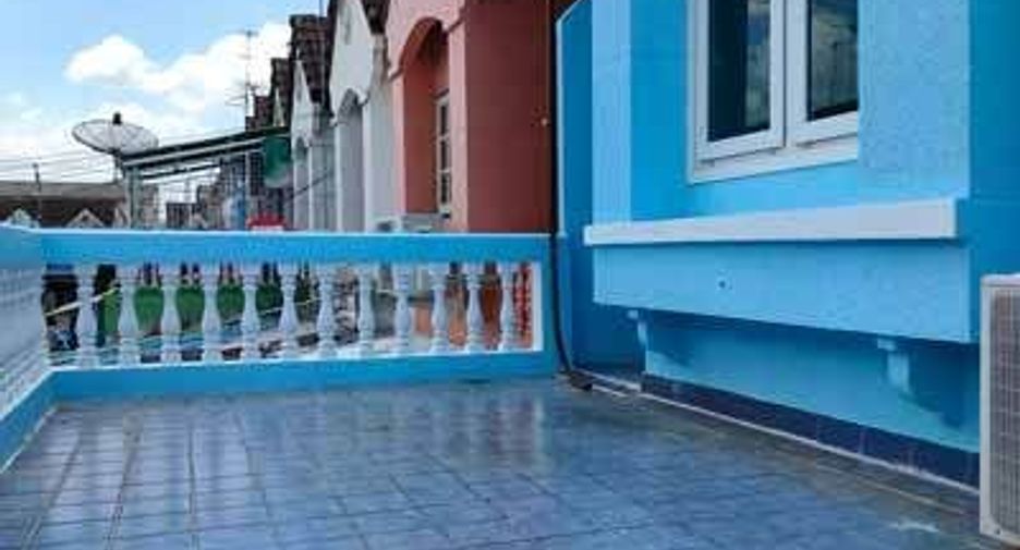 For sale 2 bedrooms townhouse in Nong Khaem, Bangkok