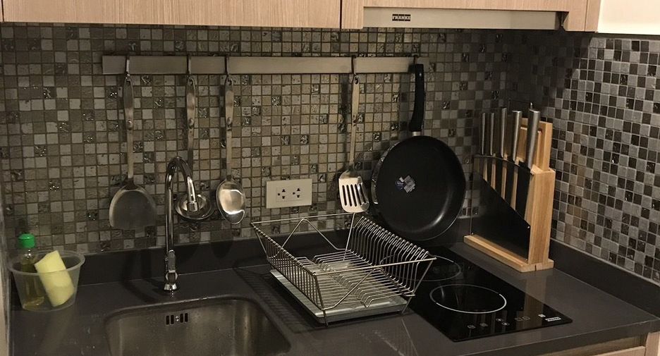 Condo en alquiler de 1 habitaciones en Bang Lamung, Chonburi