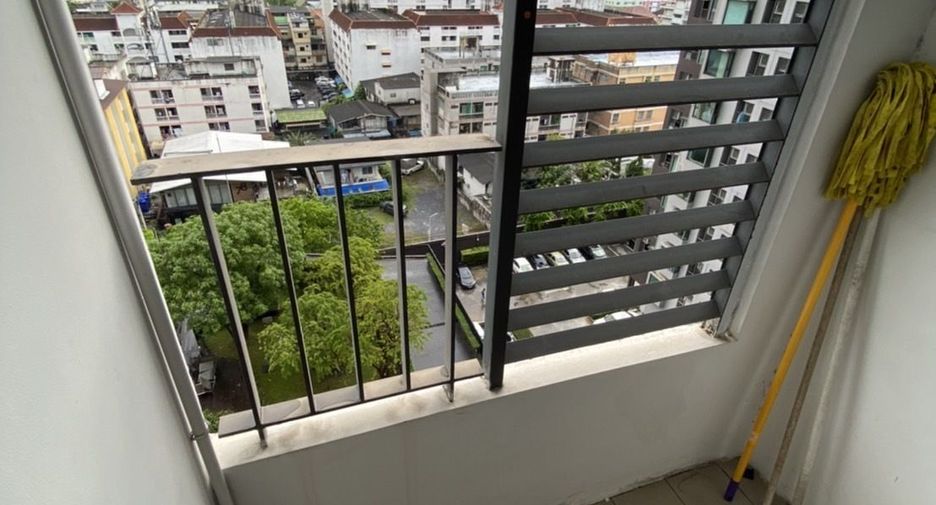 For sale 1 bed condo in Suan Luang, Bangkok