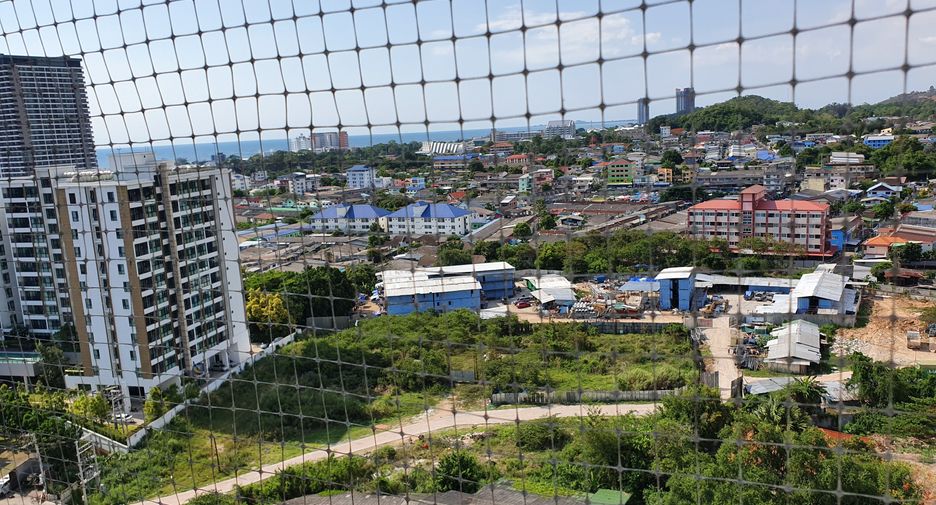 出售 和 出租 2 卧室 公寓 在 Si Racha, Chon Buri