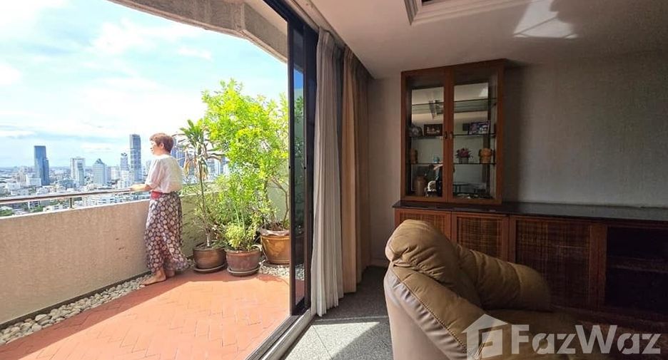 For sale 2 bedrooms condo in Watthana, Bangkok