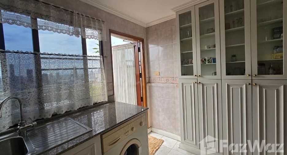 For sale 2 bedrooms condo in Watthana, Bangkok