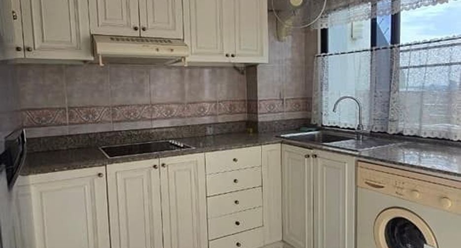 For sale 2 bedrooms condo in Watthana, Bangkok