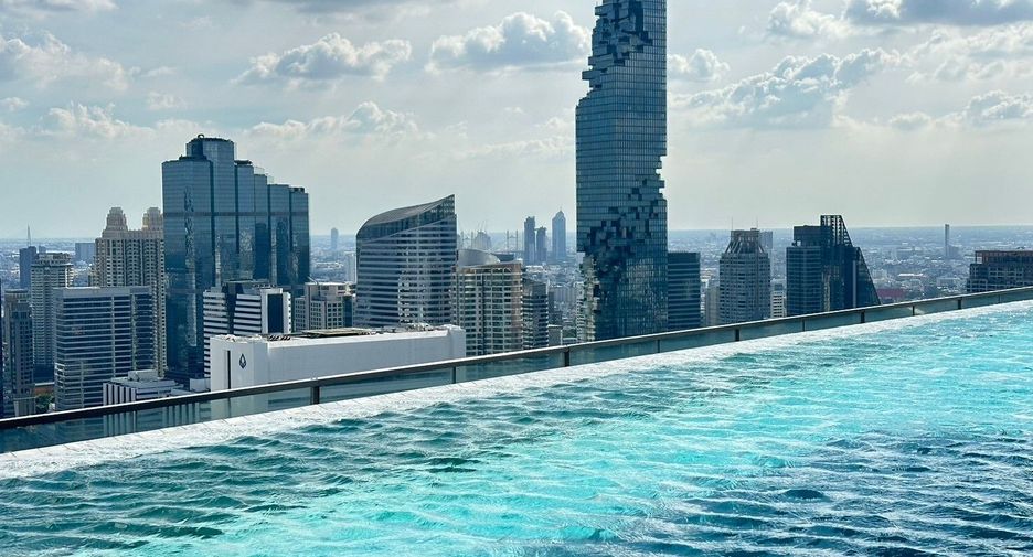 For sale 2 bedrooms condo in Bang Rak, Bangkok