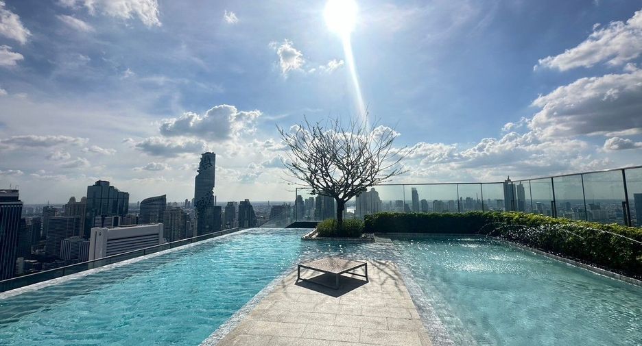 For sale 2 bedrooms condo in Bang Rak, Bangkok