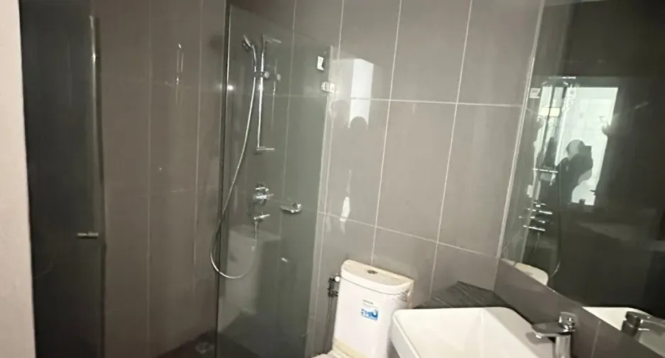 For sale 2 bedrooms condo in Bang Rak, Bangkok