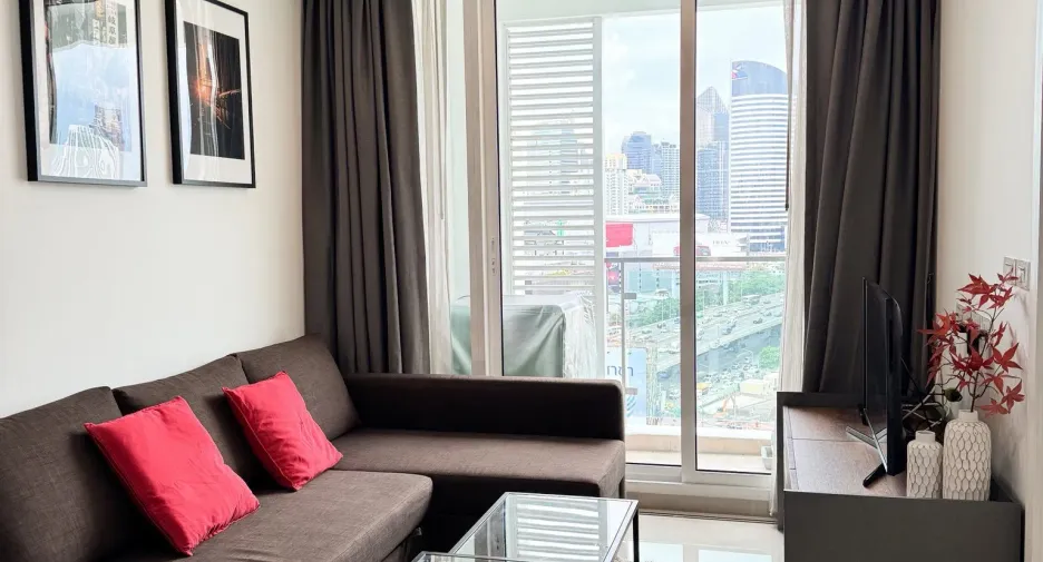 For sale and for rent 1 bed condo in Huai Khwang, Bangkok