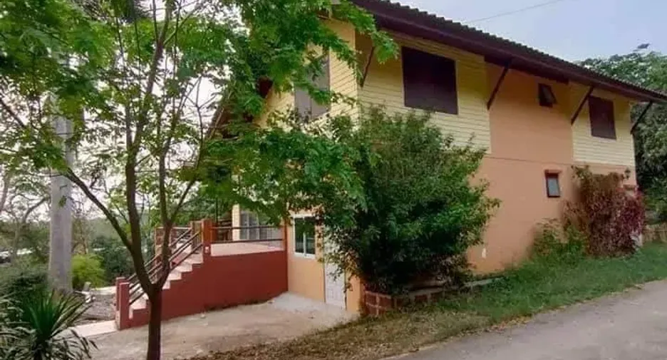 À vendre et à louer 5 chambres maison à Muak Lek, Saraburi
