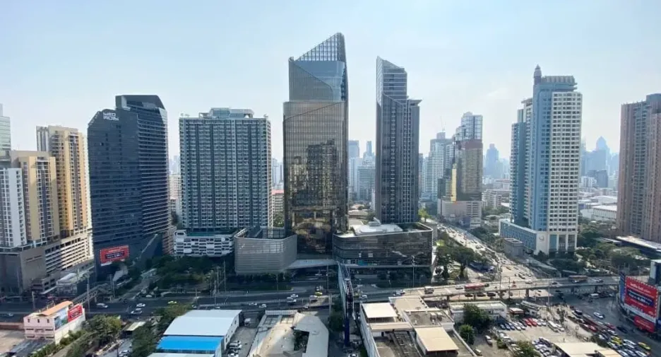 For sale 2 bedrooms condo in Watthana, Bangkok