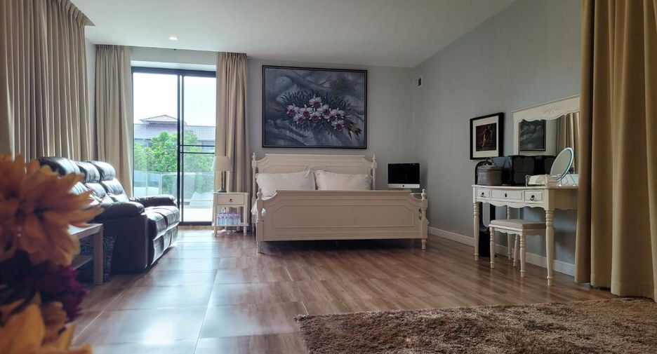 For sale 5 ベッドルーム villa in Bang Lamung, Chonburi