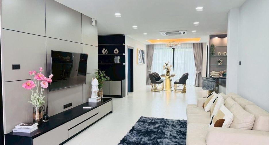 出售 和 出租 5 卧室 别墅 在 Bang Lamung, Chon Buri