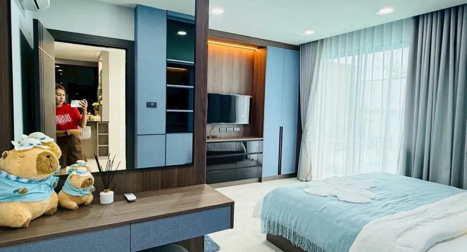 Villa en venta y en alquiler de 5 habitaciones en Bang Lamung, Chonburi