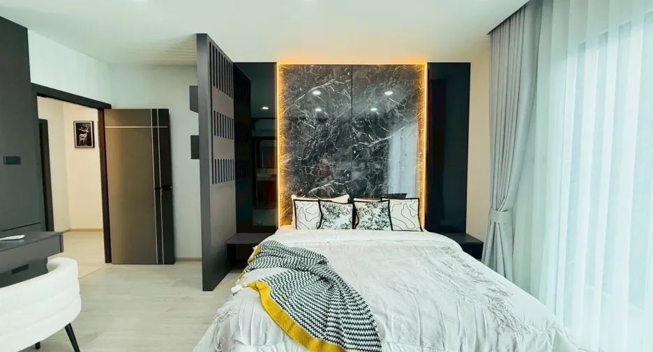 Villa en venta y en alquiler de 5 habitaciones en Bang Lamung, Chonburi