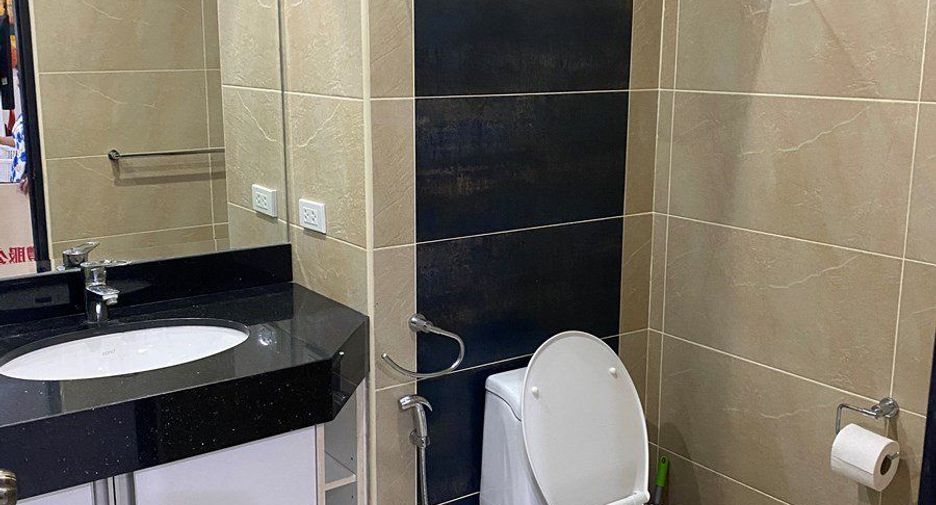 For rent 2 bedrooms condo in Bang Lamung, Chonburi