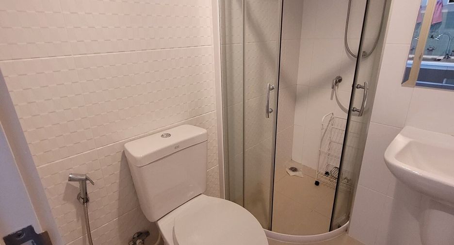 For sale 1 bed condo in Mueang Samut Prakan, Samut Prakan