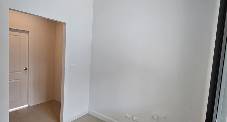 For sale 3 bedrooms house in Khlong Luang, Pathum Thani