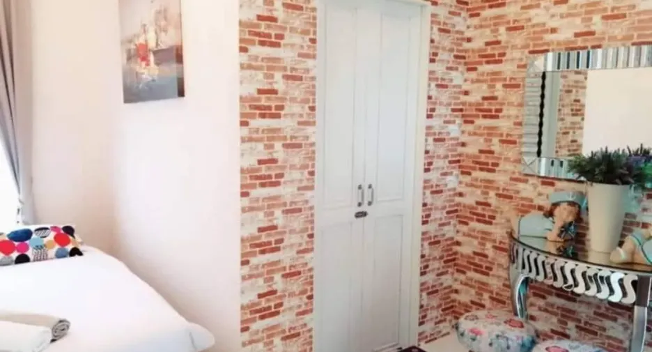 For sale 4 bedrooms house in Hua Hin, Prachuap Khiri Khan