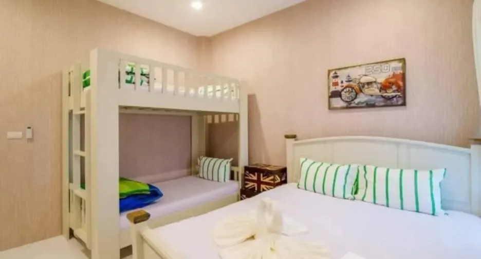 For sale 4 bedrooms house in Hua Hin, Prachuap Khiri Khan