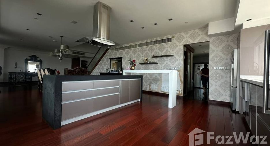 ขาย 3 ห้องนอน คอนโด ใน คลองเตย, กรุงเทพฯ