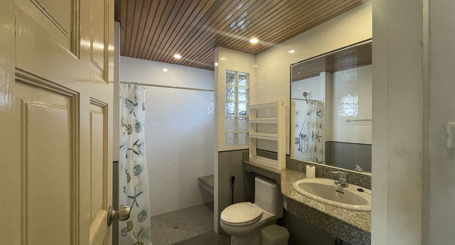 For rent 3 bedrooms house in Kathu, Phuket
