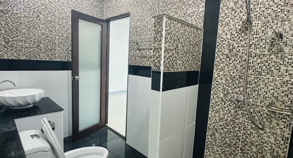 Casa adosada en venta de 3 habitaciones en Hat Yai, Songkhla