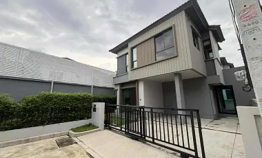 出租 3 卧室 独立屋 在 Mueang Pathum Thani, Pathum Thani