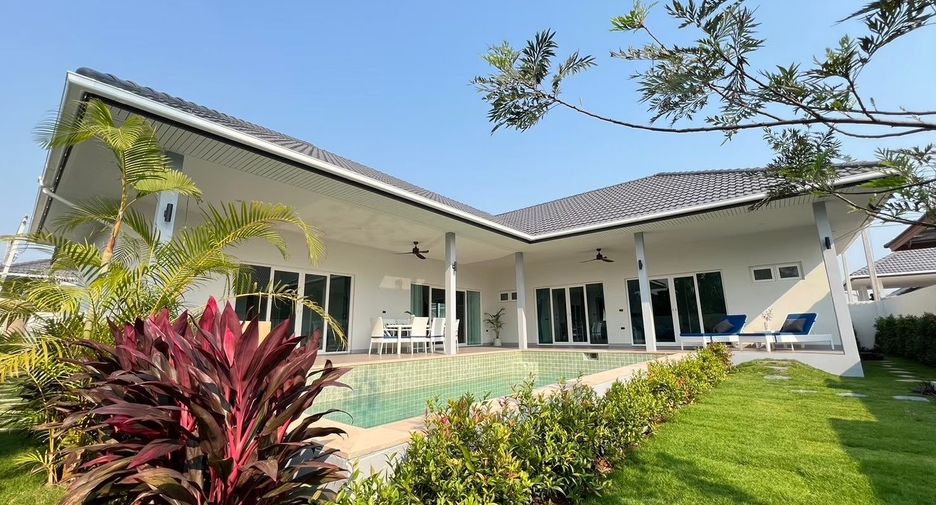 For sale 3 bedrooms villa in Hua Hin, Prachuap Khiri Khan