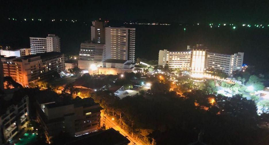 Condo en alquiler de 1 habitaciones en Bang Lamung, Chonburi