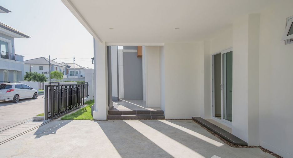 For sale 4 bedrooms house in Mueang Samut Sakhon, Samut Sakhon
