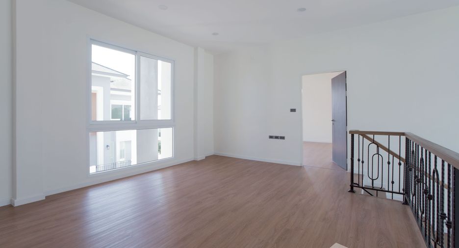 For sale 4 bedrooms house in Mueang Samut Sakhon, Samut Sakhon
