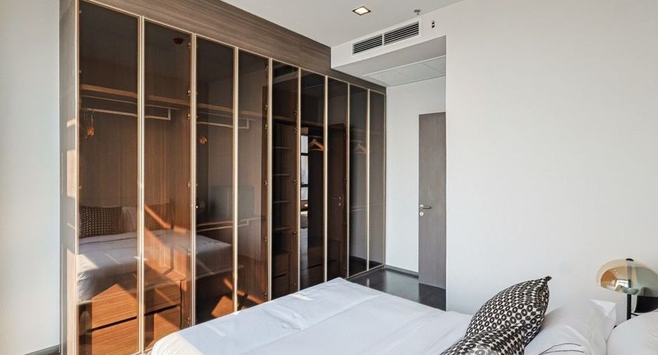 For sale 3 bedrooms condo in Ratchathewi, Bangkok