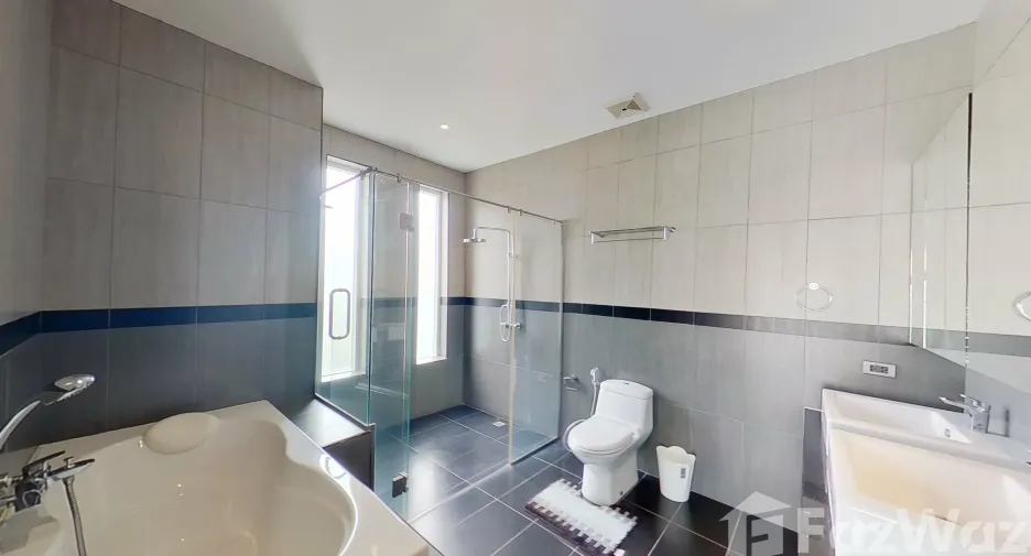 Villa zum Kauf und zur Miete mit 4 Zimmer in Bang Lamung, Chonburi