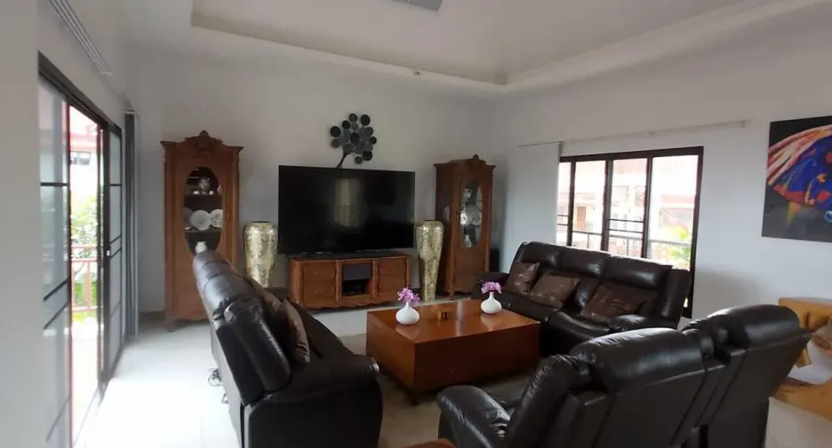 Haus zum Kauf mit 3 Zimmer in Sattahip, Chonburi