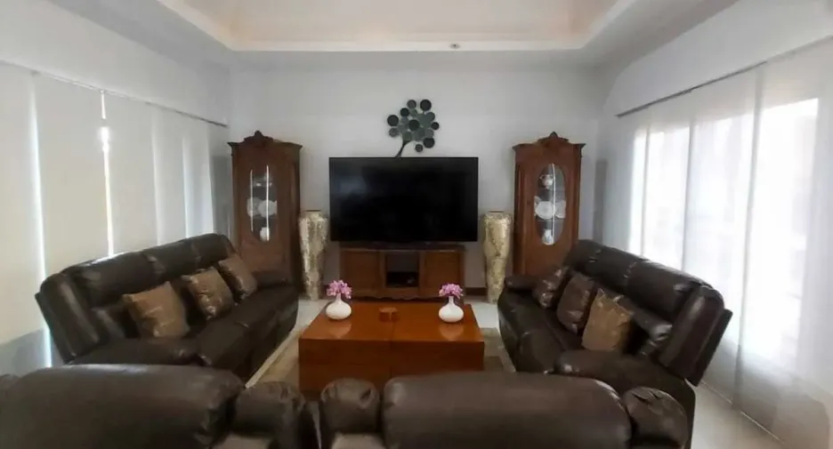 Haus zum Kauf mit 3 Zimmer in Sattahip, Chonburi