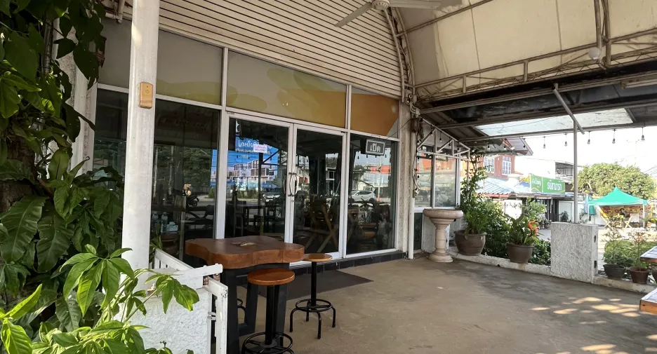 For sale 2 bedrooms retail Space in Mueang Phitsanulok, Phitsanulok