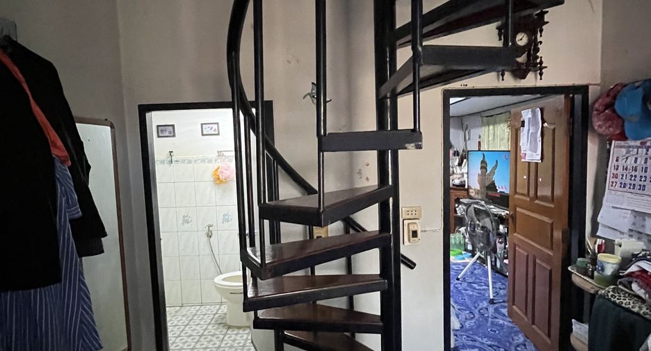For sale 2 bedrooms retail Space in Mueang Phitsanulok, Phitsanulok