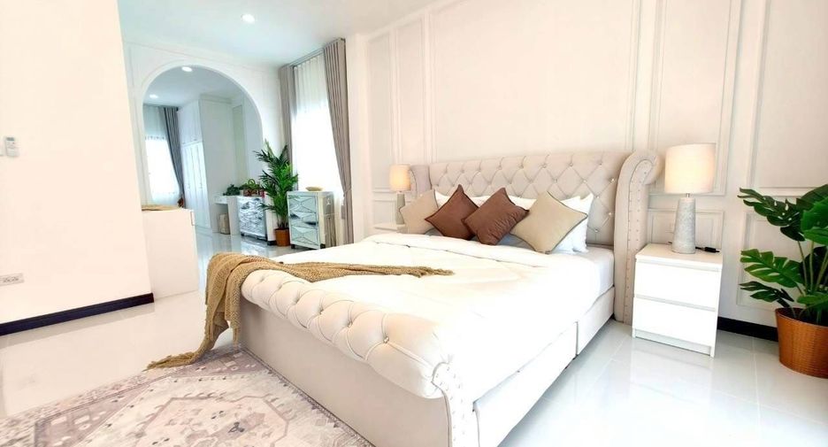 Villa zum Kauf und zur Miete mit 4 Zimmer in East Pattaya, Pattaya