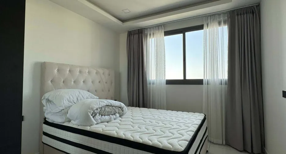 Condo en alquiler de 2 habitaciones en Bang Lamung, Chonburi
