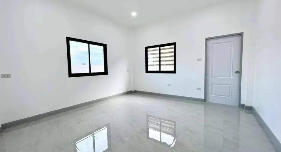 Haus zum Kauf mit 3 Zimmer in Mueang Kanchanaburi, Kanchanaburi