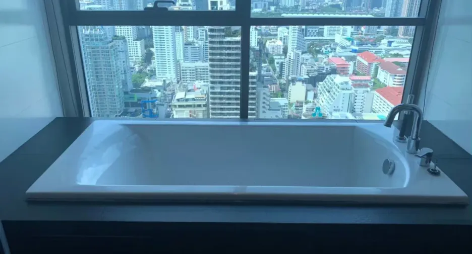 出售 3 卧室 公寓 在 Khlong Toei, 曼谷
