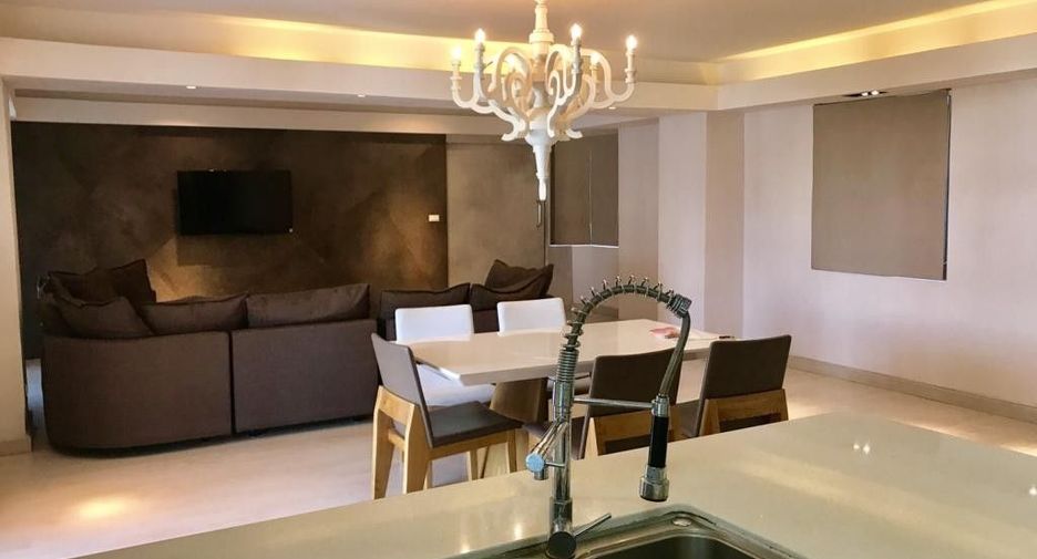 For sale and for rent 3 bedrooms condo in Watthana, Bangkok