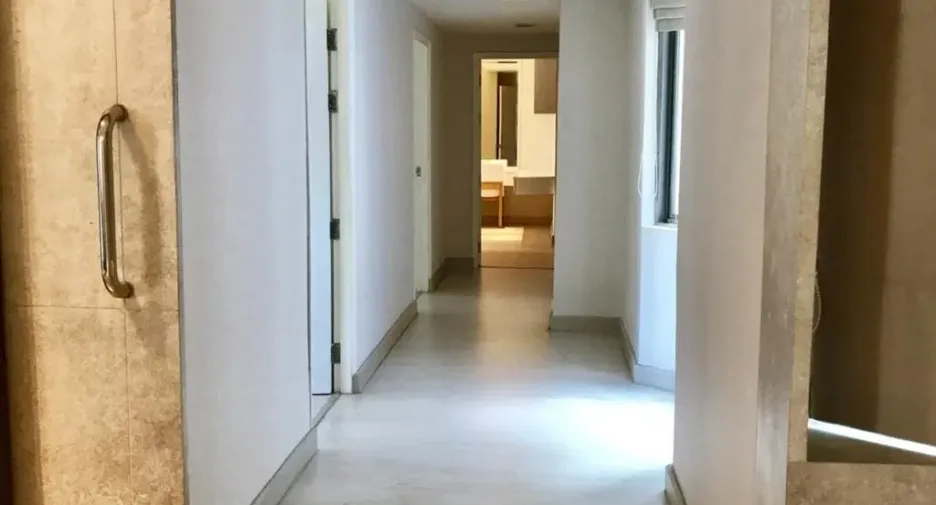 For sale and for rent 3 bedrooms condo in Watthana, Bangkok