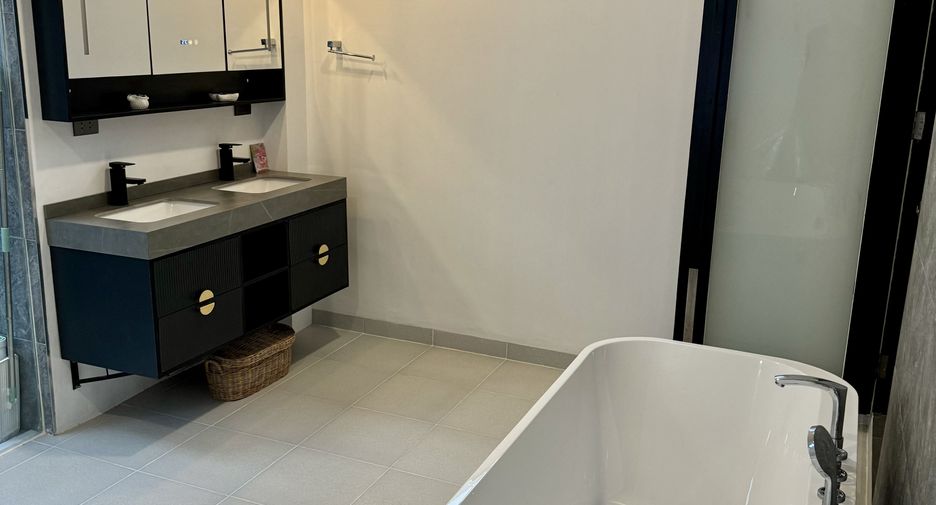 Villa en venta y en alquiler de 1 habitaciones en Thalang, Phuket