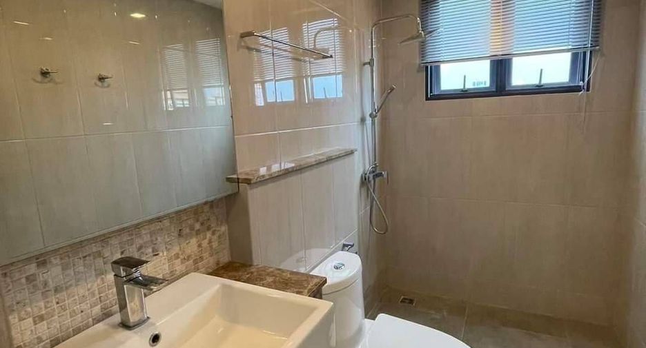 For rent 2 bedrooms condo in Bang Lamung, Chonburi