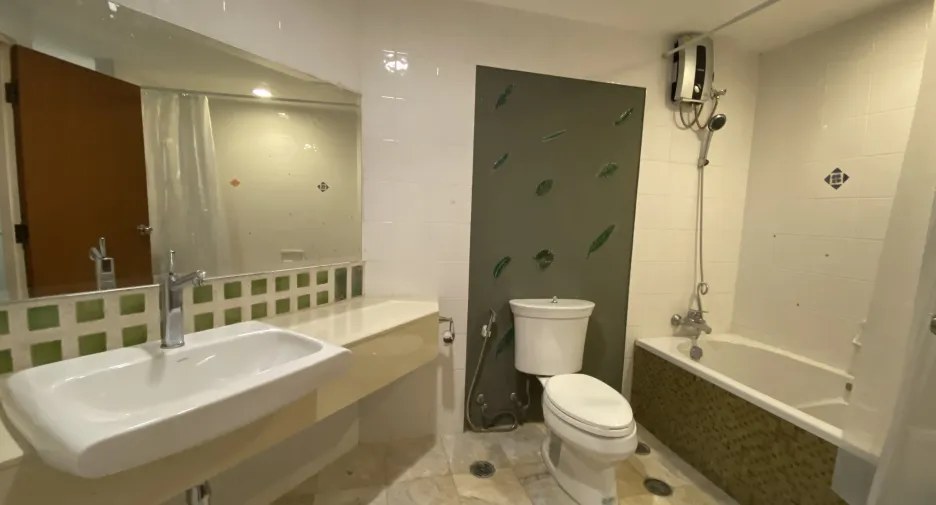 For sale 2 bedrooms condo in Hua Hin, Prachuap Khiri Khan