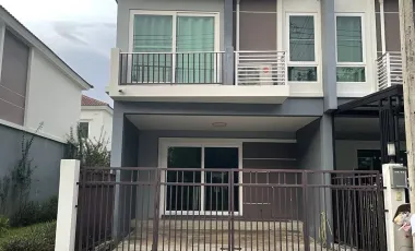出租 3 卧室 联排别墅 在 塔朗, 普吉